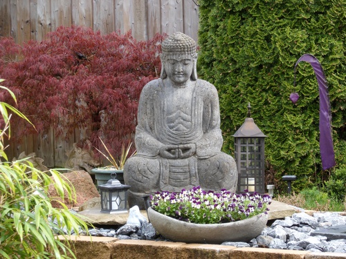 inrichting tunnel verkiezen schuttingdoek boeddha in tuin- gratis tuinvoorbeeld-
